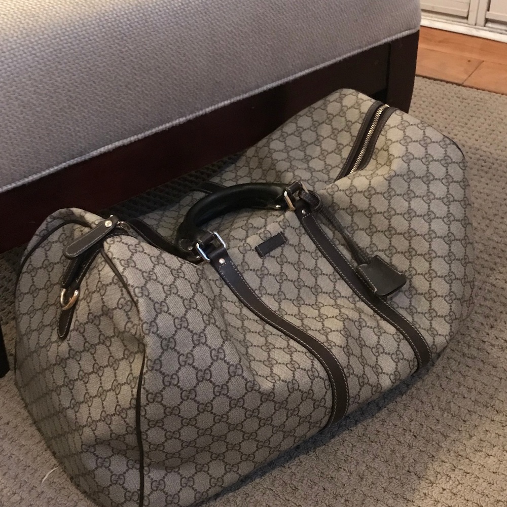 Gucci GG medium carry-on duffle